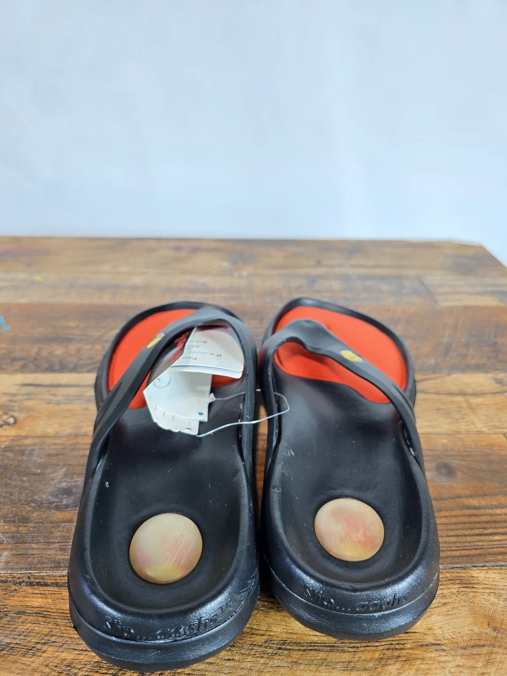 Hawaiian Jellys Men's Black and Red Comfort Flip Flops Sandals Size 7